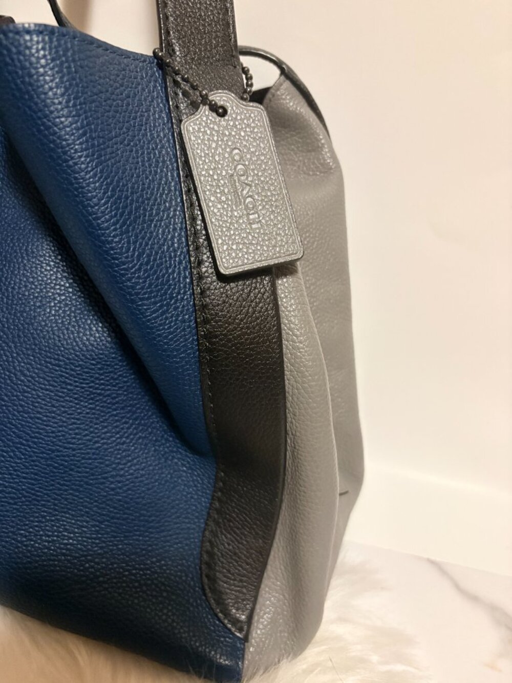 Coach Lori Colorblock Pebbled Leather Shoulder Tote Blue Gray Black NWOT - Picture 4 of 10